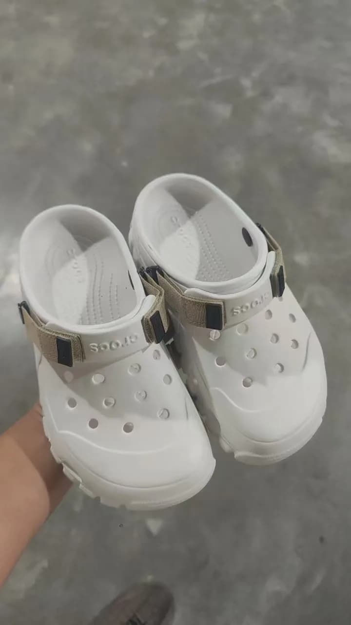 歐羅兒童淨色洞洞鞋