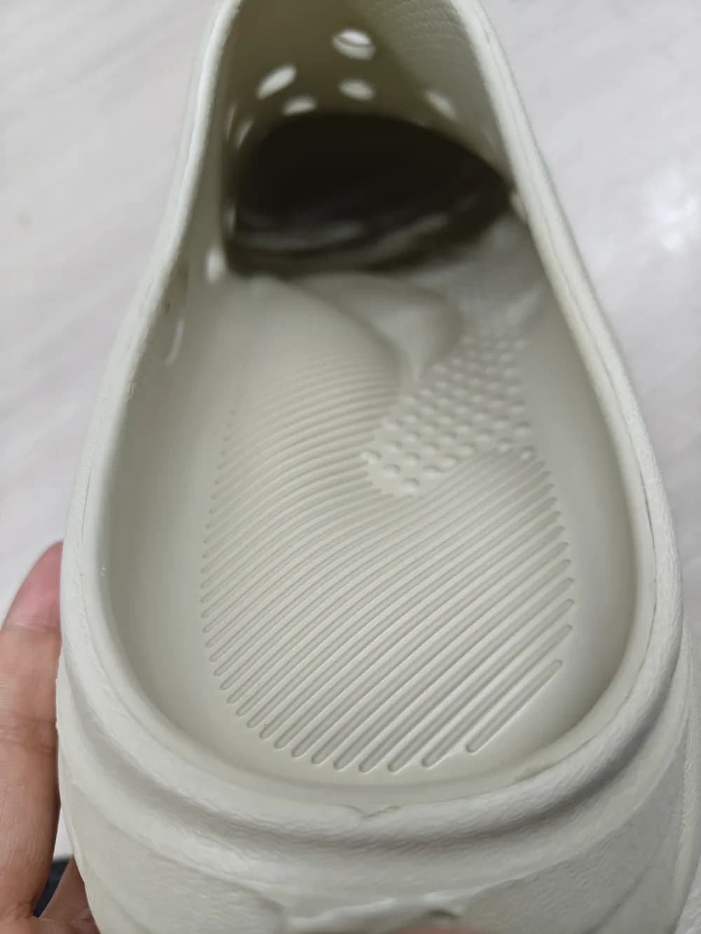 عينات الإنتاج - Clogs Source Factory