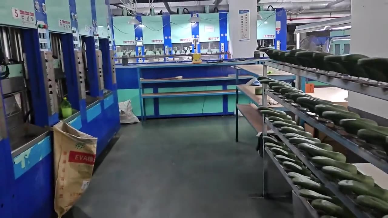 جولة في مقدمة المصنع